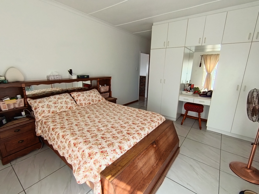 3 Bedroom Property for Sale in C Place Eastern Cape